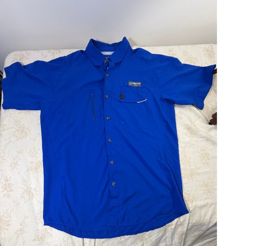 Magellan Outdoors Pro Angler Men’s Medium Blue Fishing Shirt Ventilated ButtonUp